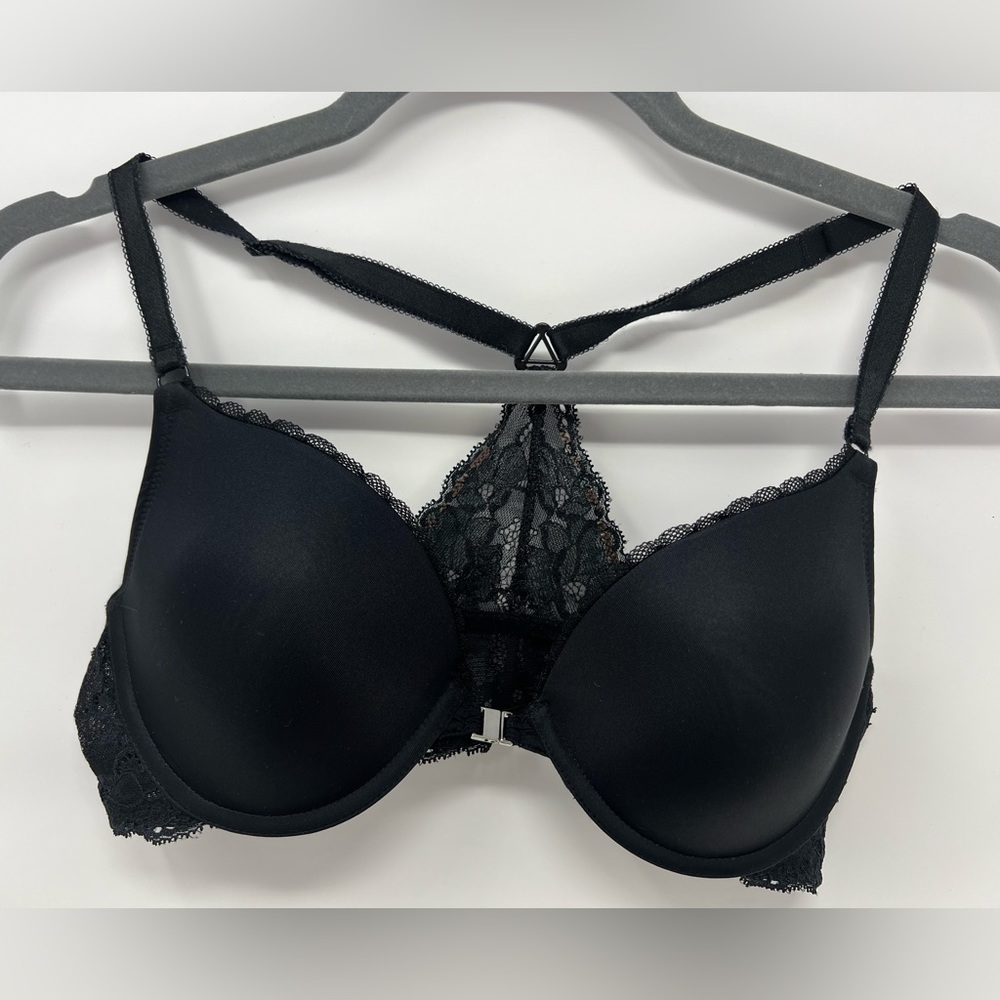 Adore Me Solid Black Stretch Floral Lace T-Back Front Closure Bra 36C